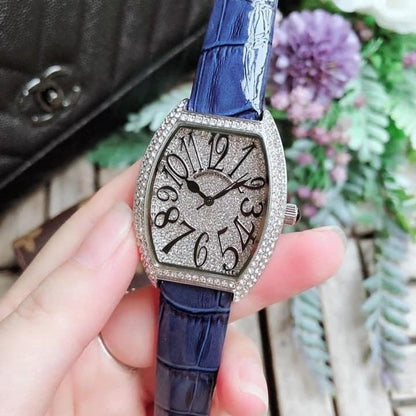 Unisex Leather Strap Watch✨